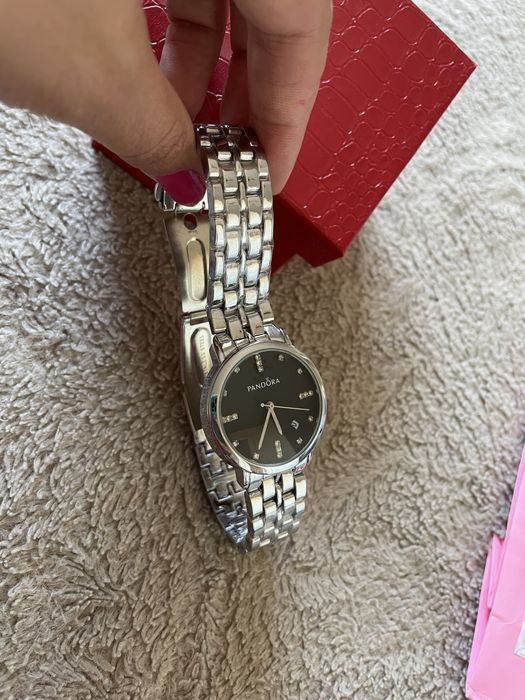 наручные часы срочно продам