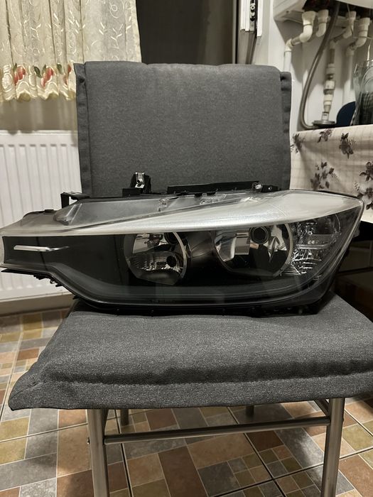 Far stanga Bmw F30 europa halogen
