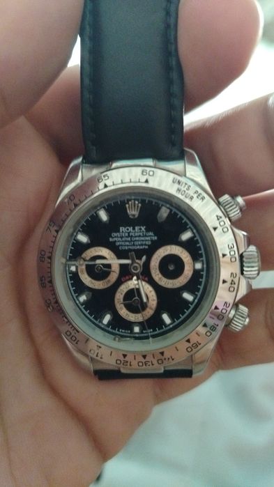 Rolex soat sotiladi srochna