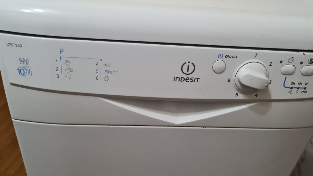 Посудомоечная машина  Indesit