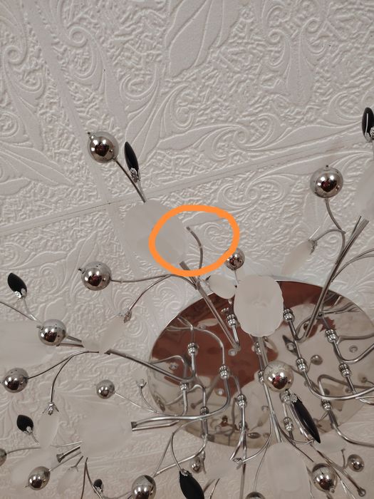 Продам люстру б/у
