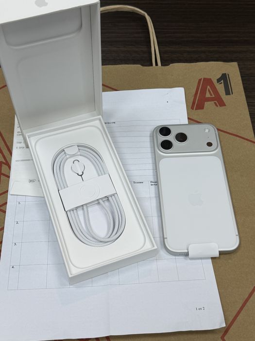 ЧИСТО НОВ 256GB iPhone 17 Pro Max A1 Гаранция 2028г. Silver | Сребрист