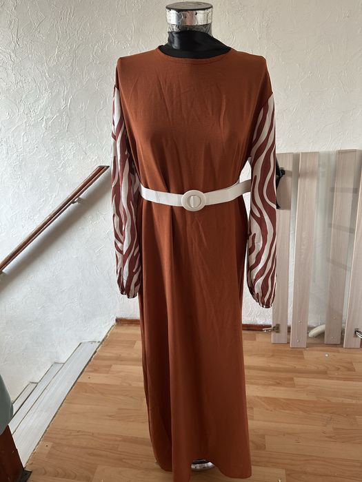 Вечерние платья.