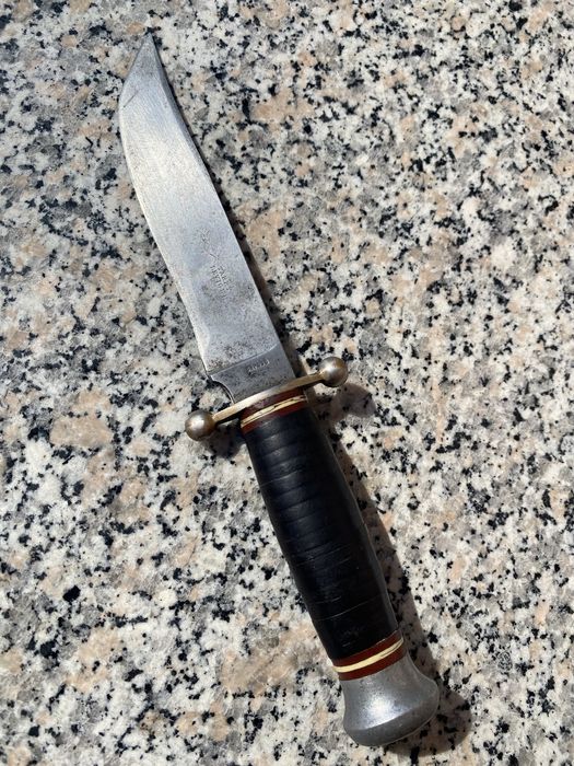 Cutit vanatoare Francez  Tarry Levigne  foarte vechi