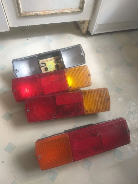 Продам задние фонари