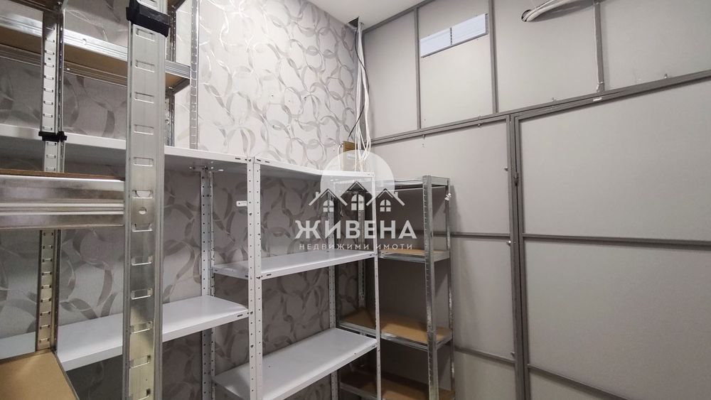 Магазин - 27 кв.м, на главен булевард, Център, Варна