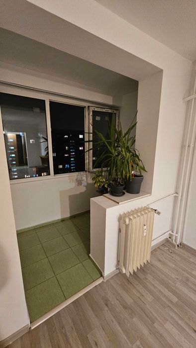 Proprietar vand garsoniera metrou Titan