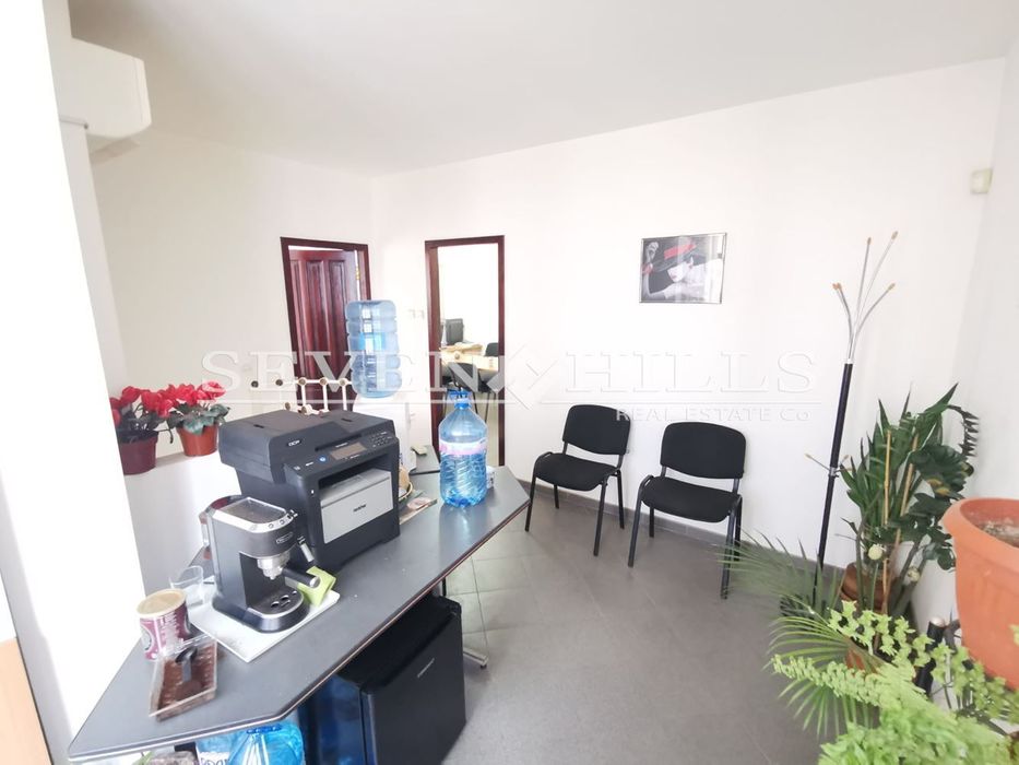 Продава се Офис в Пловдив, Кършияка - 157 кв.м за 1051 €/кв.м - Снимка #2
