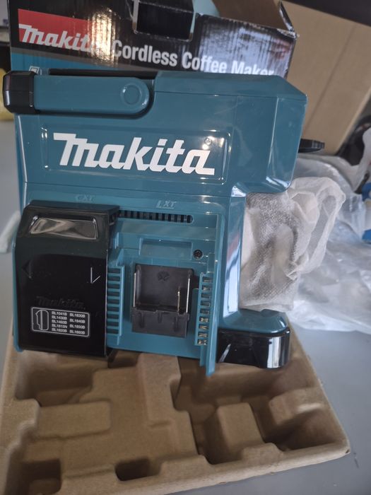 Aparat cafea Makita DCM501Z