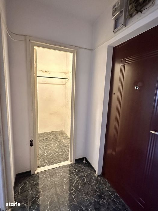 Apartament 3 camere, balcon, Oltenița