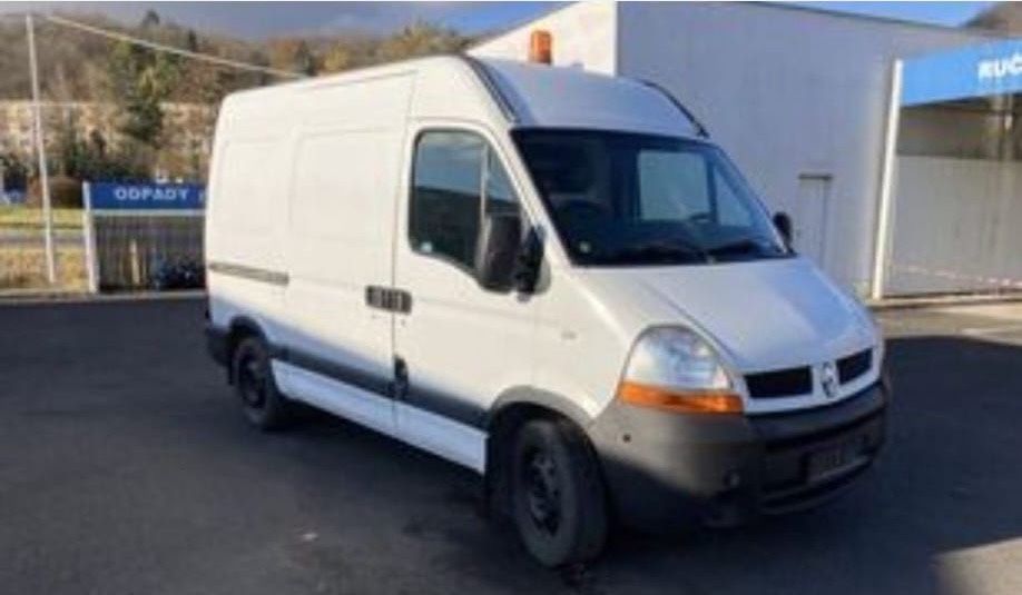 Piese auto din dezmembrari Renault Master an 2004 Orice piesa!!