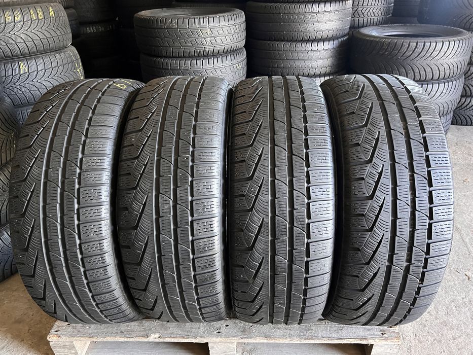 4 anvelope iarna 235/50/19 , pirelli , 5.9 mm
