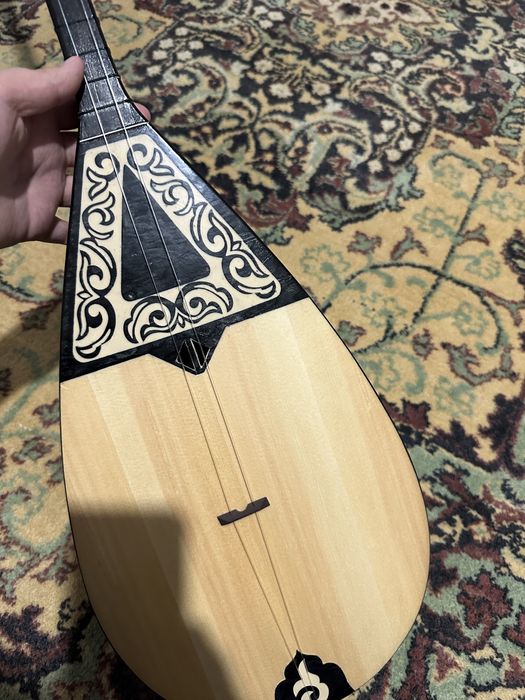 Домбыра тапсырысқа жасалған тез сату қажет