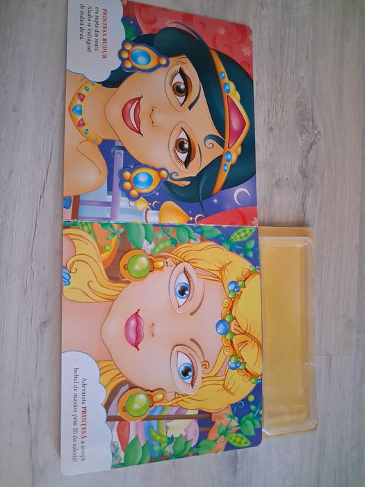 Carte cu magneti Printesele Lumii