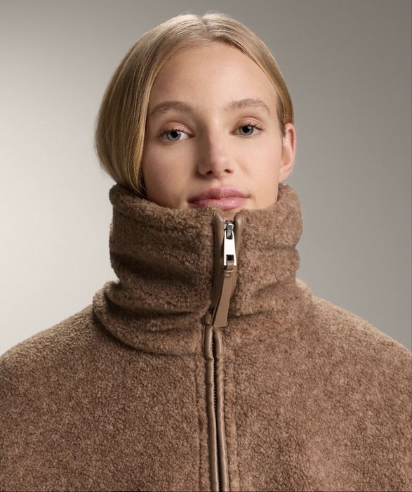 Продам куртку от Oysho