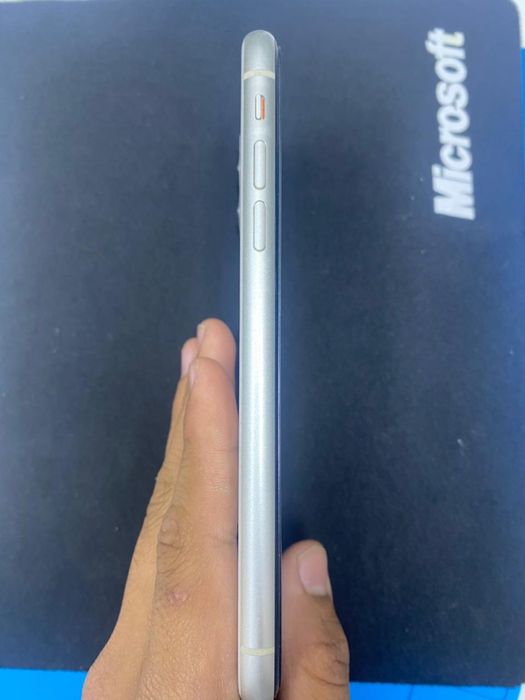 iPhone 11 белый цвет