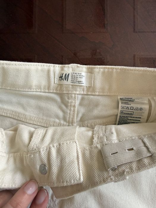 Продам шорты для девочки фирменные