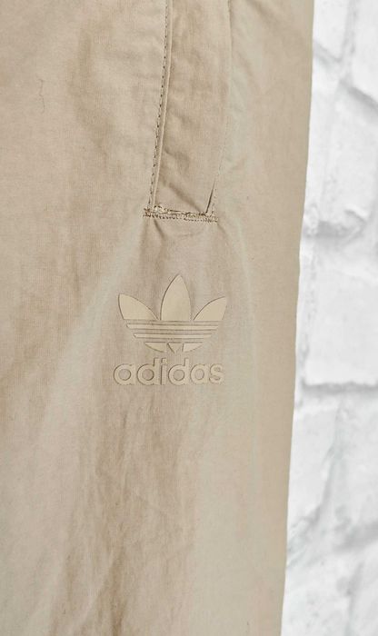 Adidas Оригинална дамска долница размер S