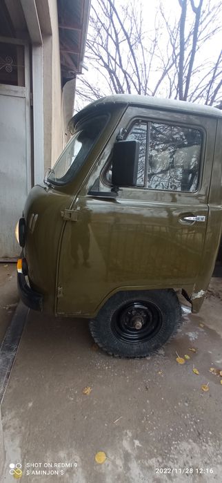 UaZ 3303 mashinasi sotiladi