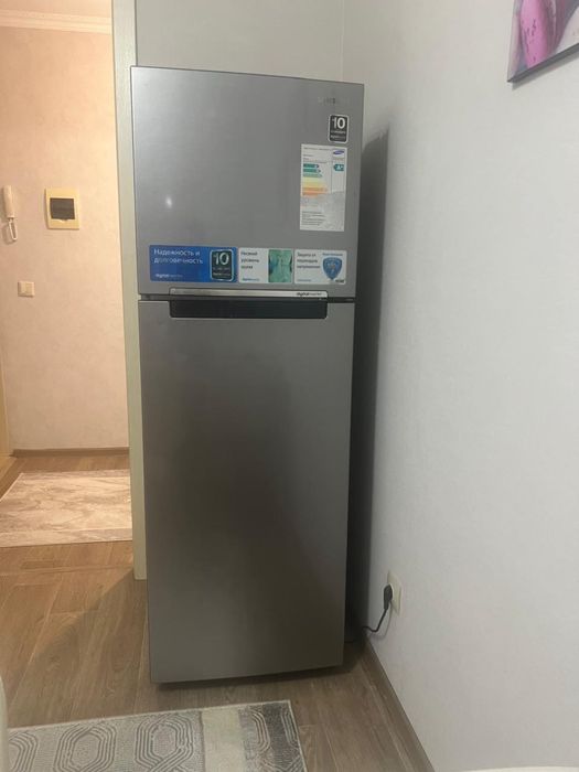 Продам холодильник