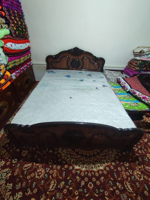 Dvuxspalniy spalniy krovat kravat karovat karavat.