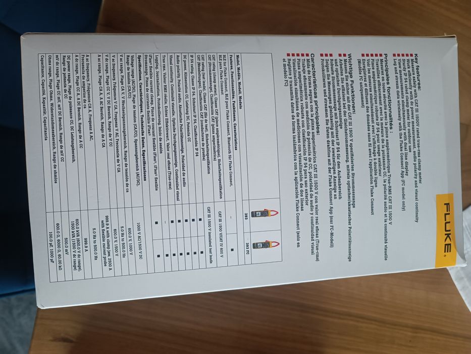 Vând clește ampermetric profesional Fluke 393 FC, nou, sigilat, în ambalajul original.