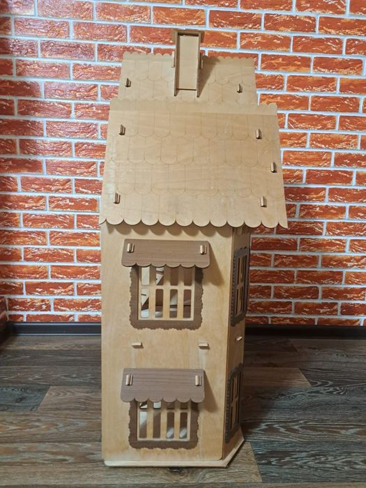 Продам кукольный коттедж