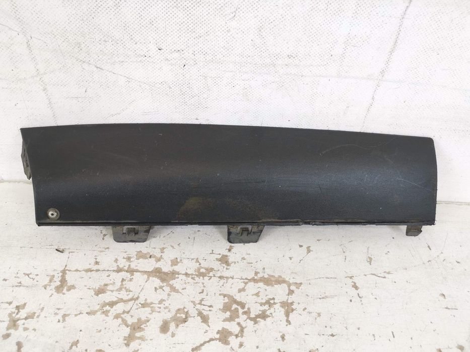 Орнамент Задна Броня Дясна Страна Мерцедес-Бенц Е-Клас / Mercedes-Benz