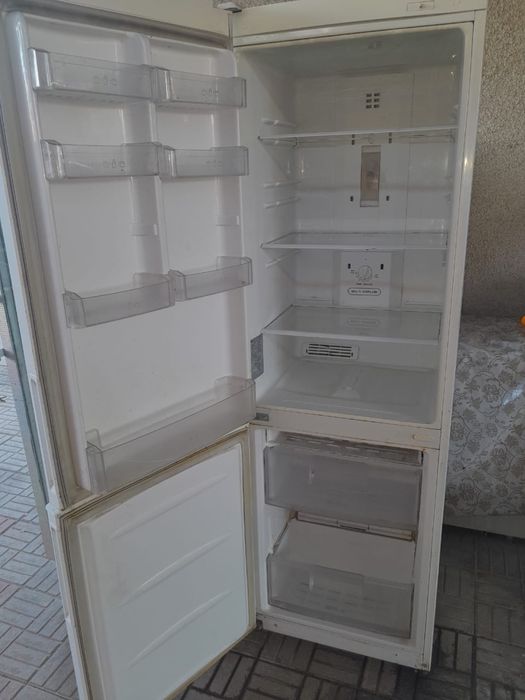 Продаю холодильник LG