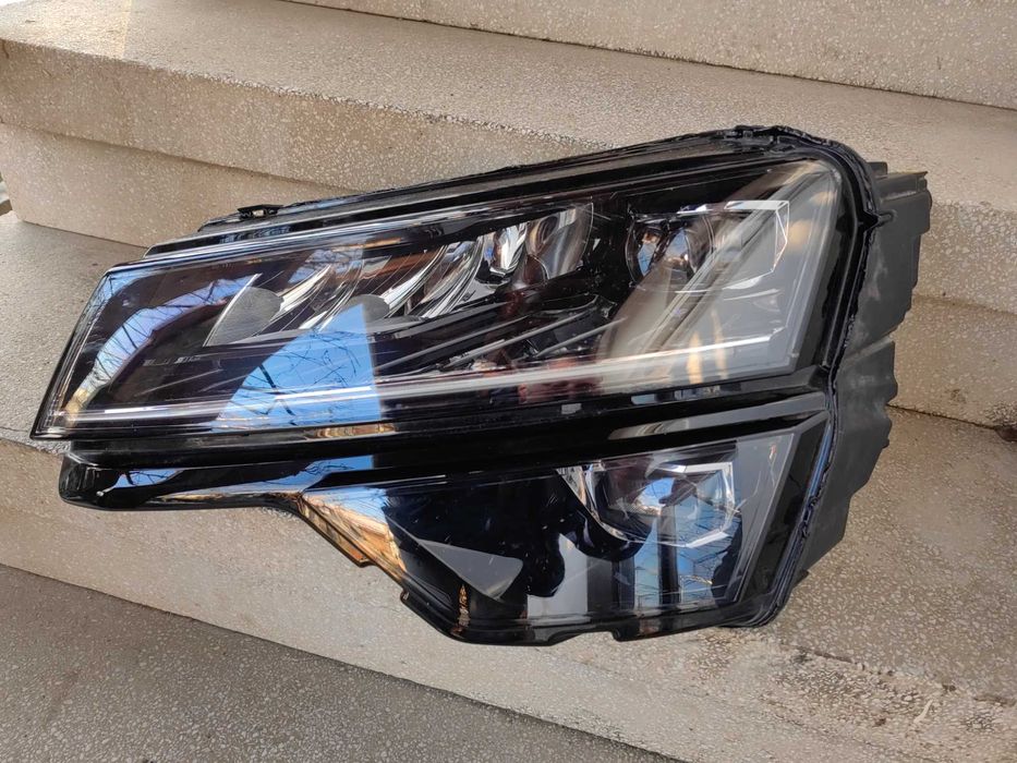 Фар Skoda Karoq LED ляв / Фар Шкода Карок Оригинален