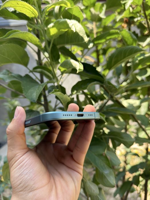 Iphone 16 ozi sotiladi