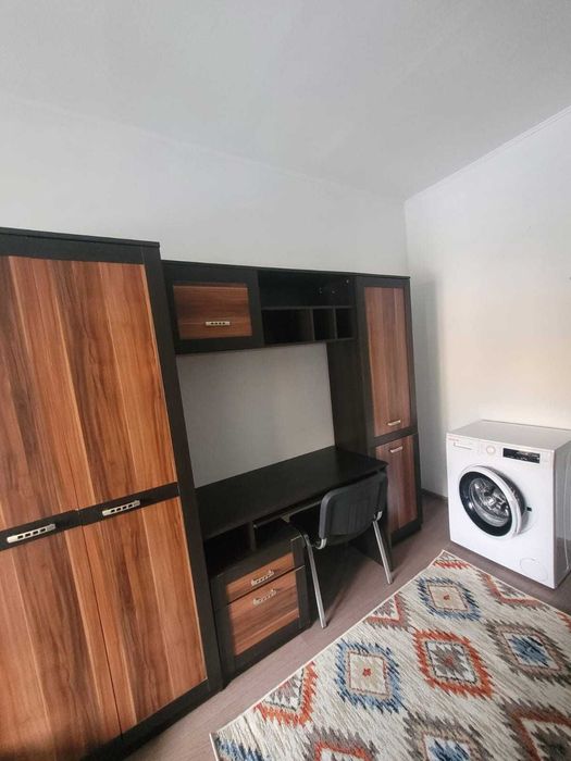 Garsonieră de închiriat 7 Noiembrie, Strada 22 Decembrie 1989.