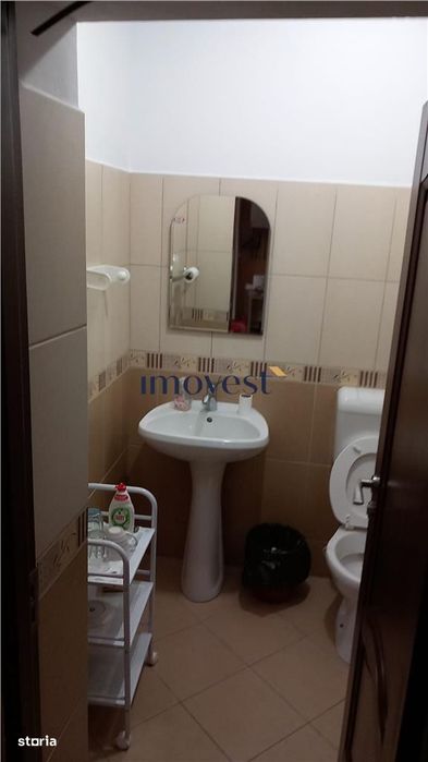 De inchiriat spatiu comercial