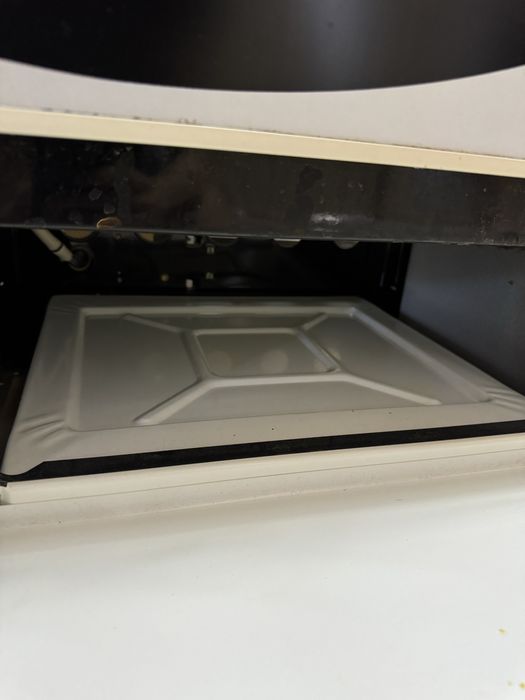 Продается электроплита Deluxe