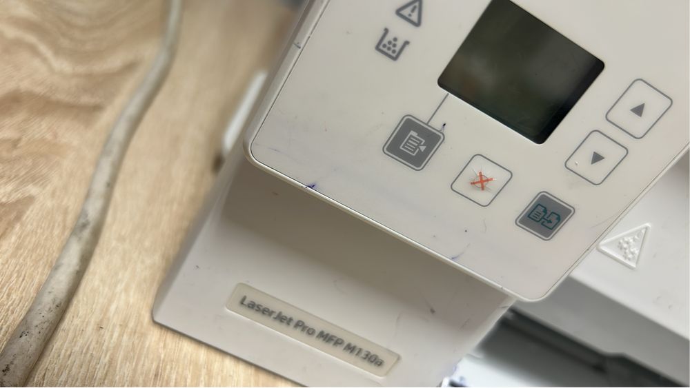 Принтер HP laserjet PRO 130a