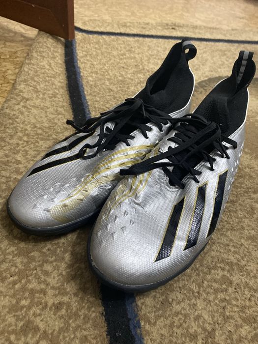 Кросовки сороконожки для футбола