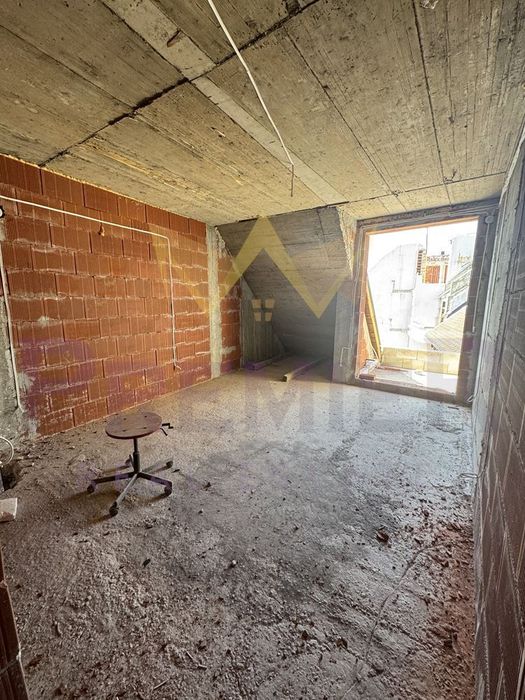 Продава се Тристаен апартамент в София, Банишора - 135 кв.м за 2500 €/кв.м - Снимка #9