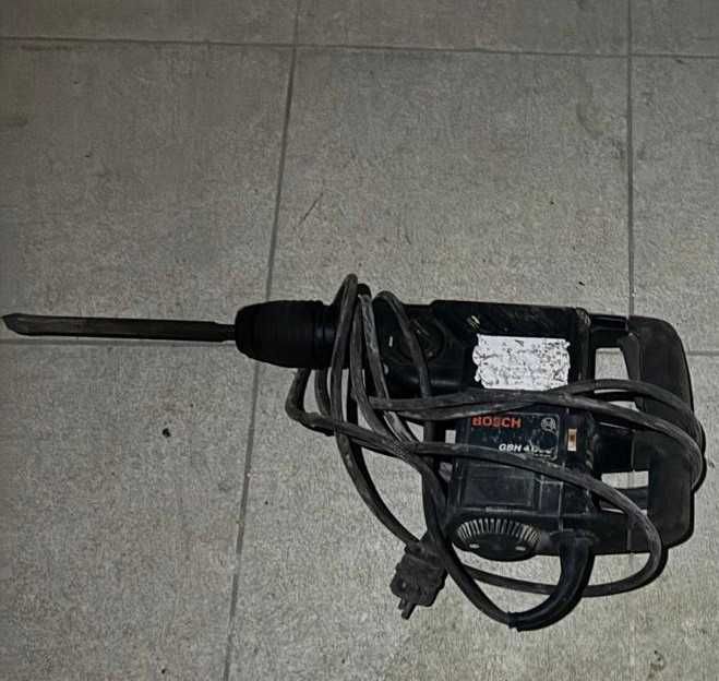 Închiriere de scule și utilaje.