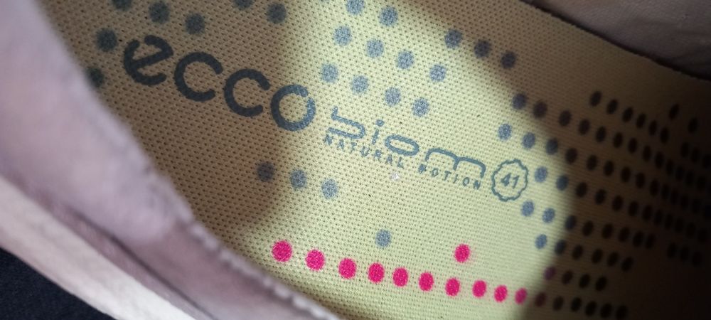Adidasi Ecco biom