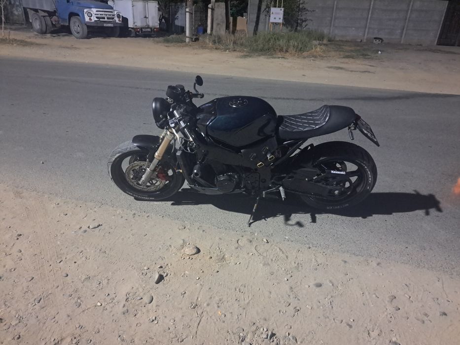 Kawasaki zxr400 Cafe racer