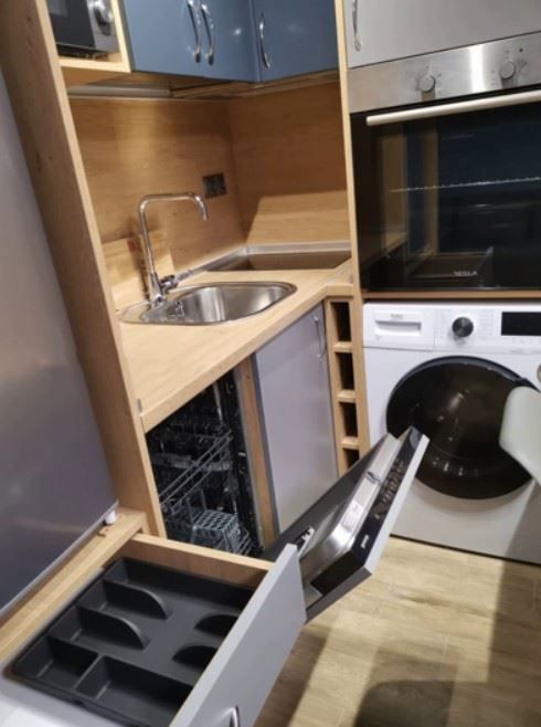 Дава се под наем Едностаен апартамент в София, Люлин 10 - 30 кв.м за 561 € - Снимка #1