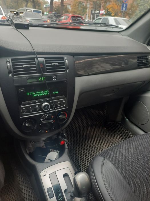 Lasetti jentra sotiladi srochno