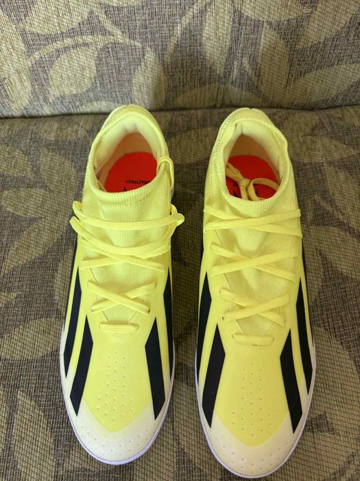 Футболни обувки за зала Adidas X Crazyfast League