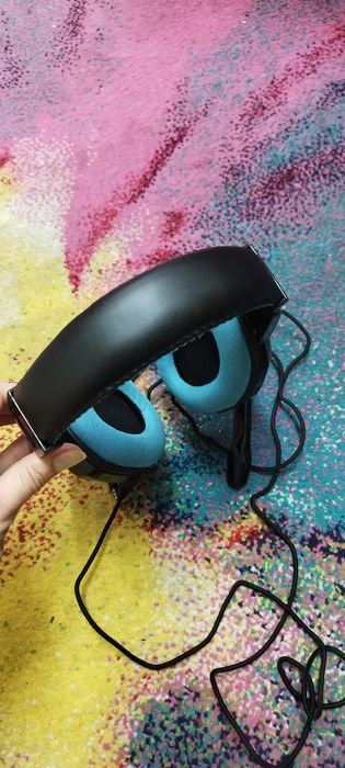 Căști gaming cu microfon