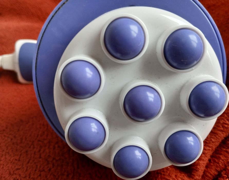 Aparat de masaj Relax & Tone