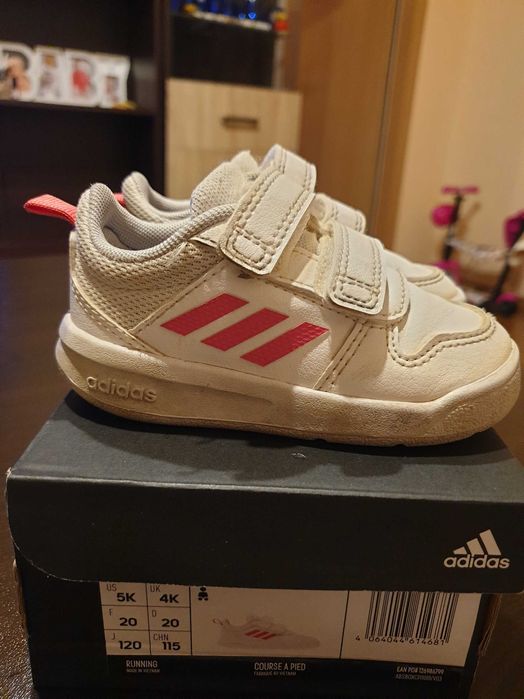 Детски обувки Adidas 20