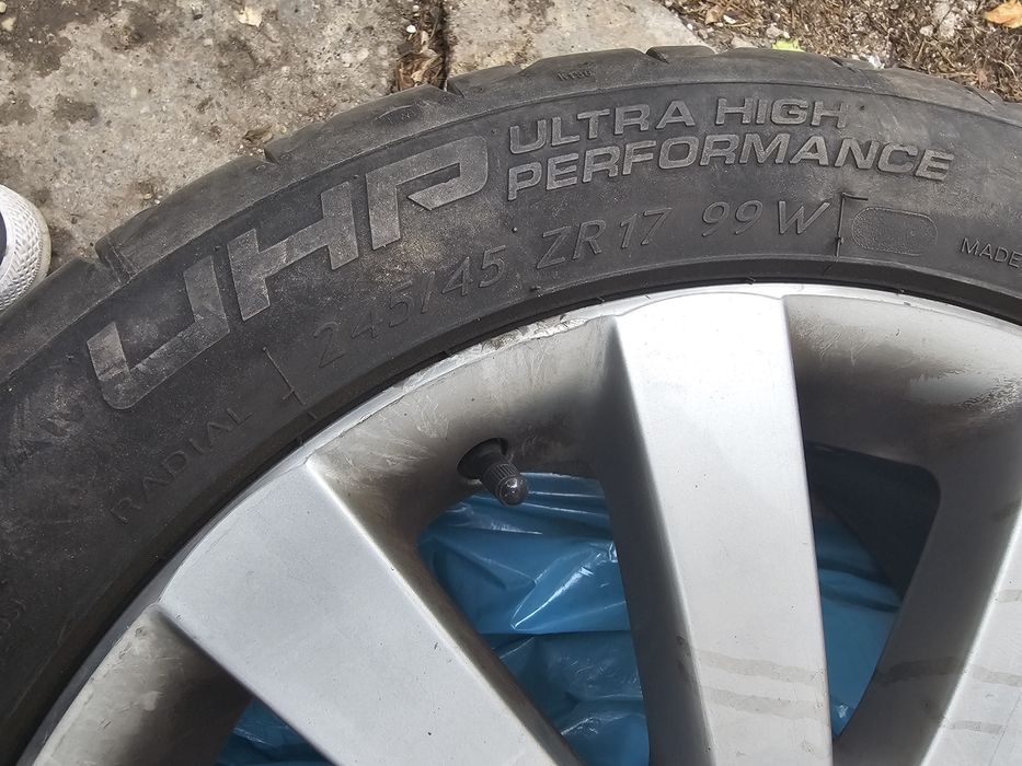 Set jante aliaj originale VW 17" + anvelope 245/45 R17