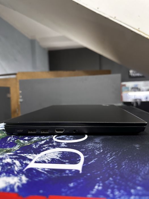 Мощный офисный ноутбук Lenovo Thinkpad i7-10510U
