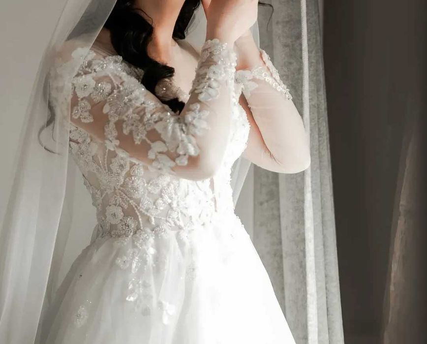 Se vinde rochie de mireasa.