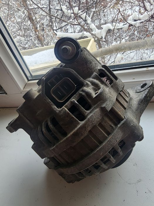 Генератор мазда 323ф 2002г. BJ